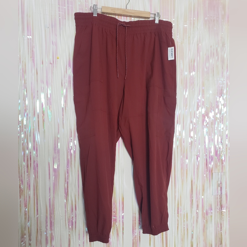 NWT - Old Navy High-Waisted Rust Cargo Jogger Pants Size XL